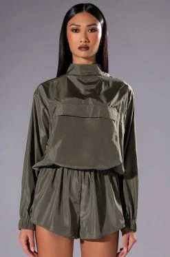 ALL DAY ERRANDS LIGHTWEIGHT ROMPER IN OLIVE