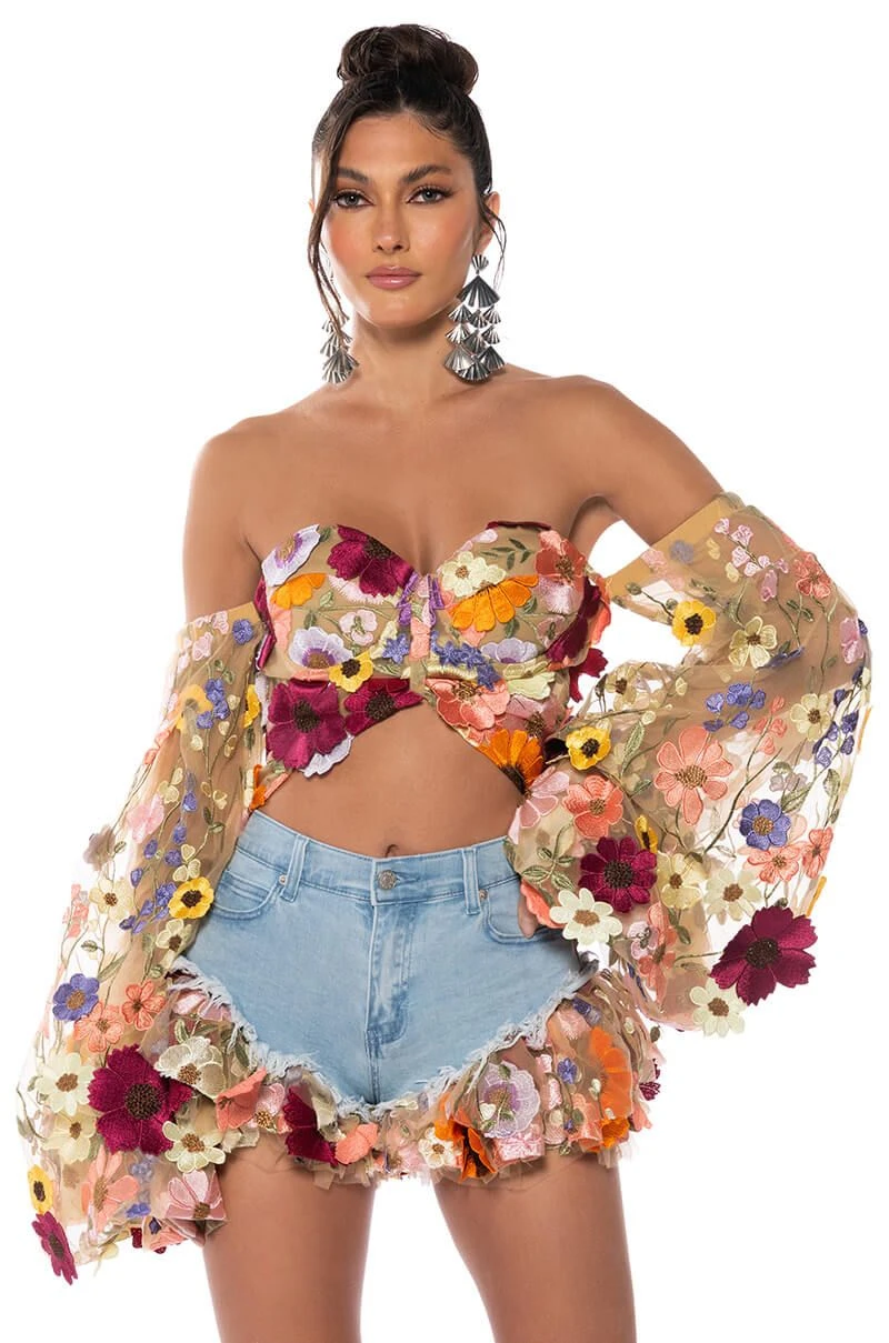 BOTANICAL BEAUTY CROPPED SHEER SLEEVE TOP 3 BOTANICAL BEAUTY CROPPED SHEER SLEEVE TOP