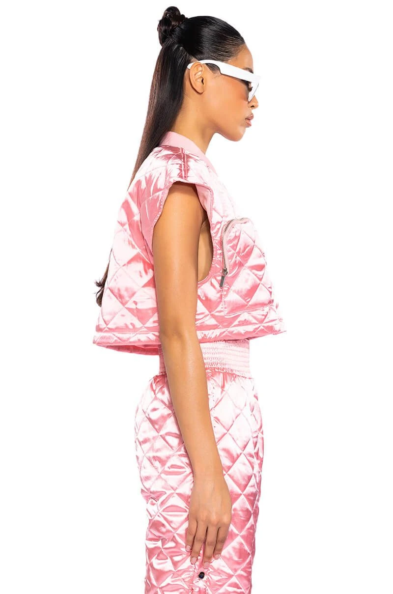 COZY MODE QUILTED SATIN VEST IN PINK 8 COZY MODE QUILTED SATIN VEST IN PINK - Image 6