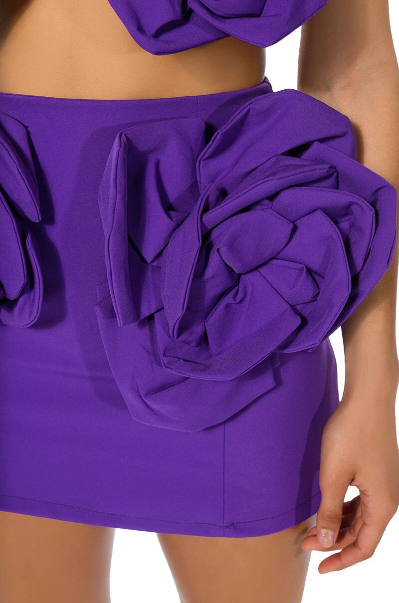 WHAT ITS LIKE FLORAL APPLIQUE MINI SKIRT 11 WHAT ITS LIKE FLORAL APPLIQUE MINI SKIRT - Image 9