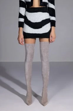 EASY DOES IT KNIT MINI SKIRT 13 EASY DOES IT KNIT MINI SKIRT -AKIRA Shop easy does it knit mini skirt black white 1 1