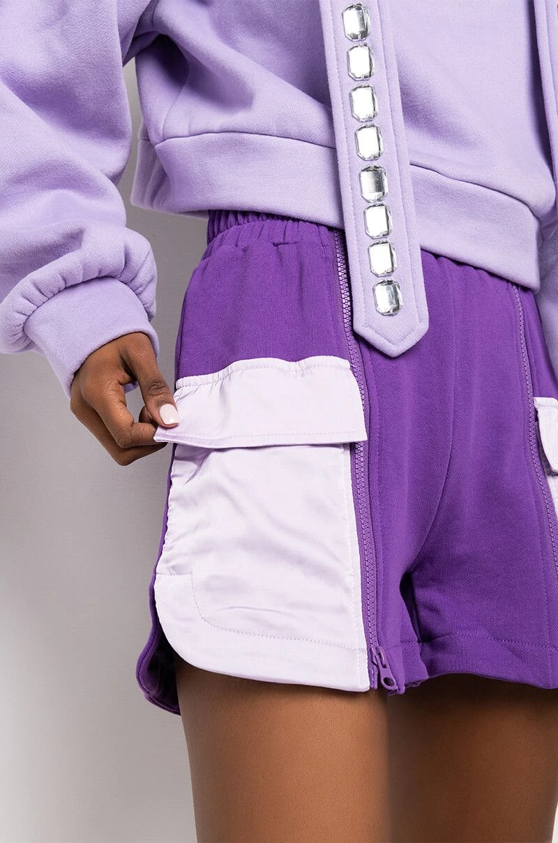 KAIA SATIN DETAIL SHORT 9 KAIA SATIN DETAIL SHORT - Image 7