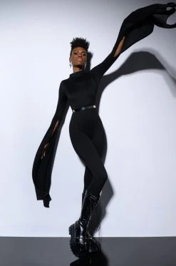 ON TOP DRAMATIC SLEEVE CATSUIT