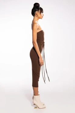 AKIRA Shop -AKIRA Shop pretty please tube corset top midi dress dark brown 2 2