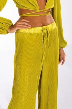 SWEET APPLE PLISSE PALAZZO PANT -AKIRA Shop sweet apple plisse palazzo pant light green 6 6