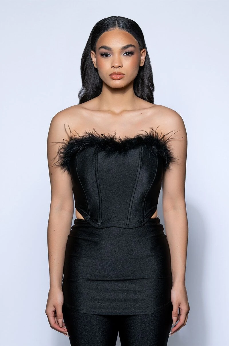 THE MOMENT FEATHER DETAIL CORSET IN BLACK 6 THE MOMENT FEATHER DETAIL CORSET IN BLACK - Image 4
