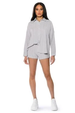 TIME TO RELAX DOLPHIN SHORTS -AKIRA Shop time to relax dolphin shorts light grey 4 4