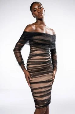 TRES CHIC LONG SLEEVE OFF THE SHOULDER MIDI DRESS