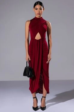 WALK THE WALK SLEEVELESS MIDI DRESS